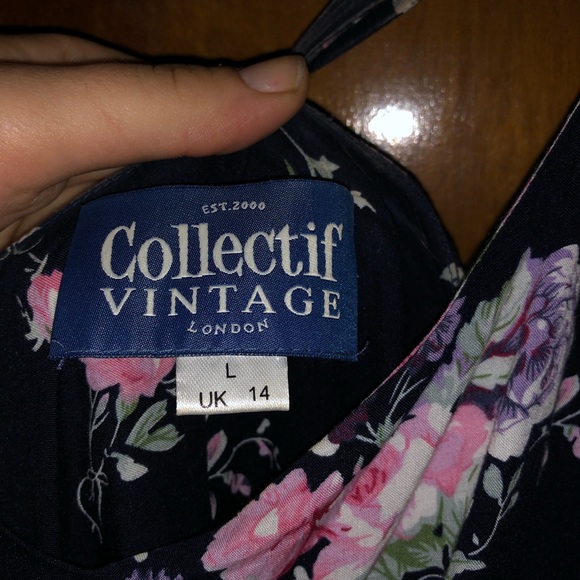 ModCloth Floral jumpsuit  💕🔥 - Picture 4 of 4